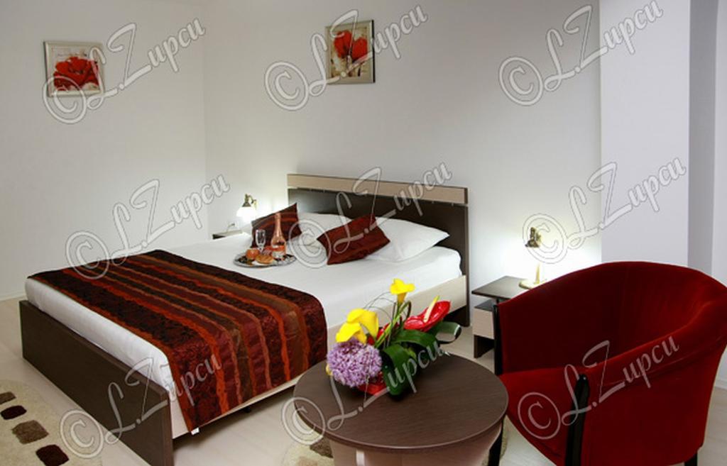 Hotel Royal 2 Urziceni Phòng bức ảnh